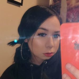 Meet your Posher, Lynn